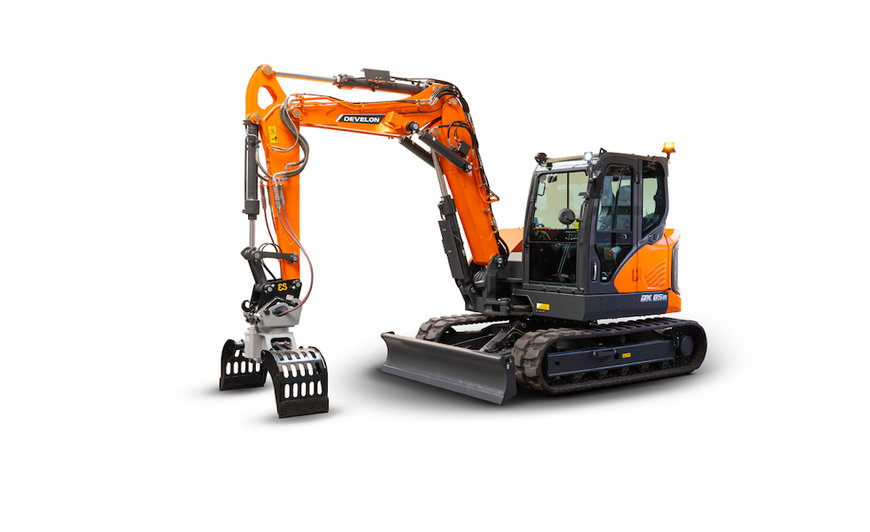 DEVELON exhibits at Plantworx 2023 for the first time in the UK